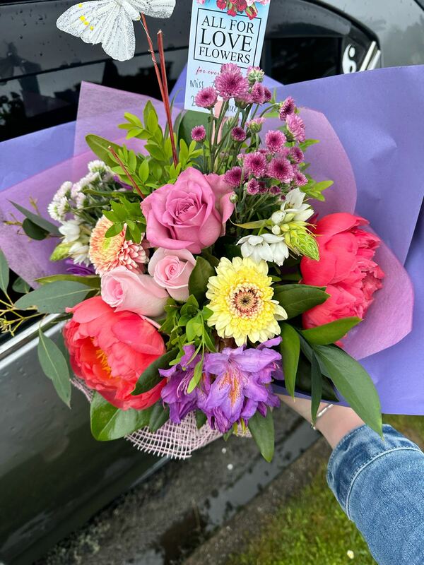 Seasonal bouquets from All For Love Flowers in Invercargill offering same-day delivery
